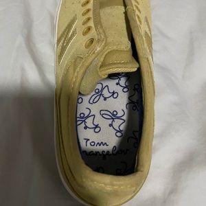 New balance sk8 shoes